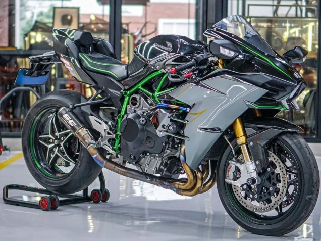 2015-2022 Kawasaki Ninja H2 Motorcycle Fairings - Grey Canada