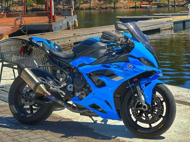 2023-2024 BMW S1000RR Motorcycle Fairing - Glossy Blue Canada